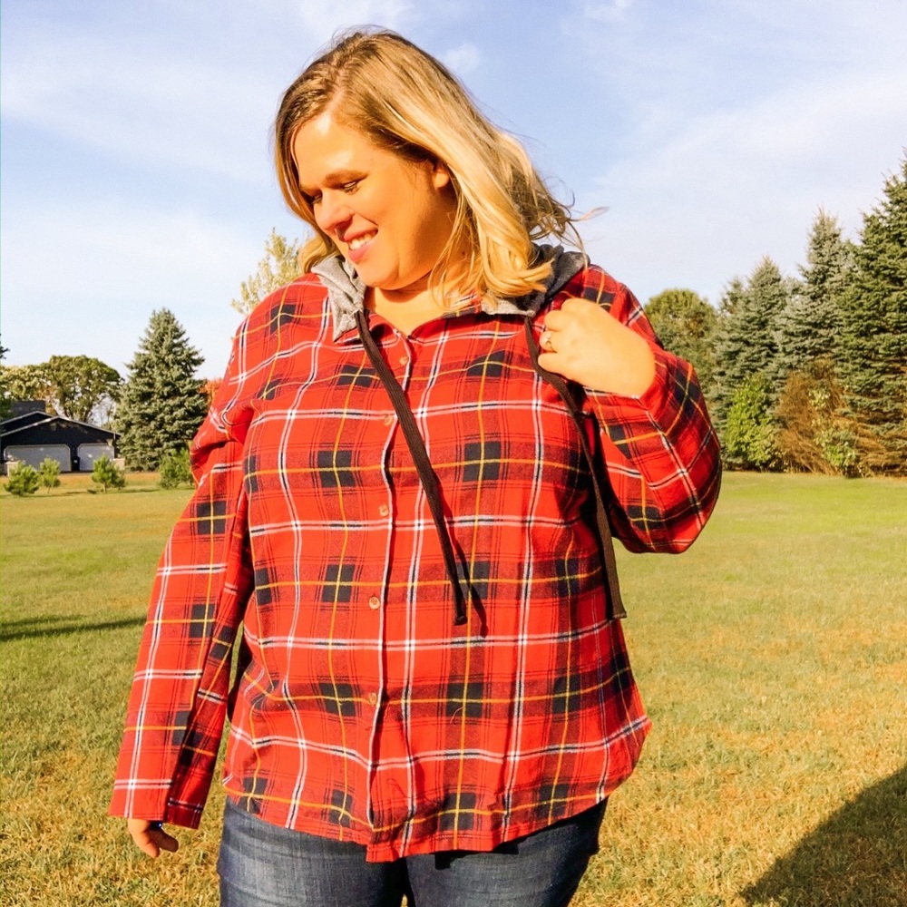 NWT Plaid Button Down Hooded Long Sleeve